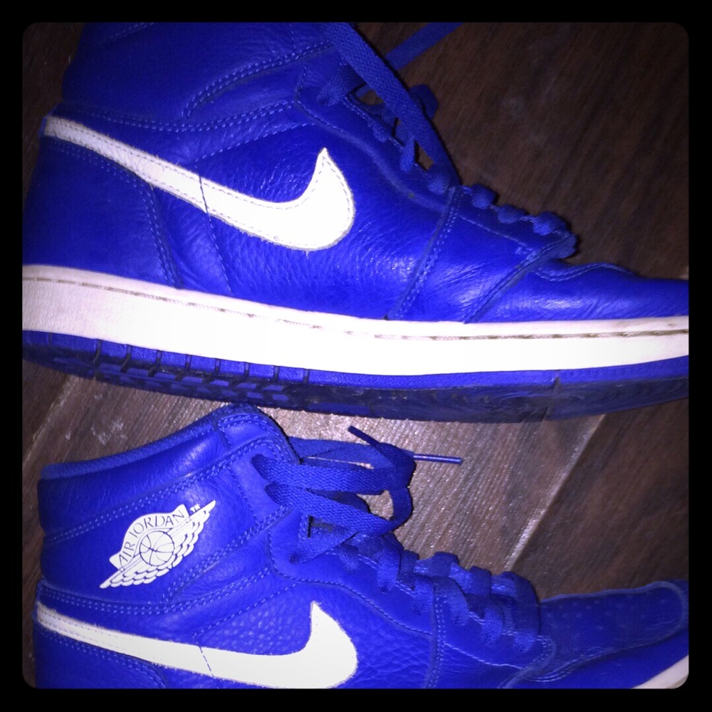 Nike Jordan’s size 9/5